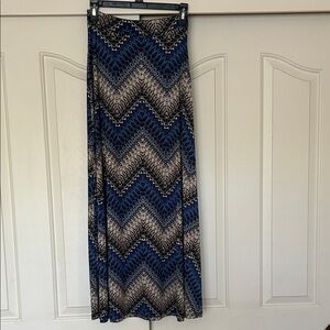 Gilli Blue and Tan Chevron A-Line Skirt